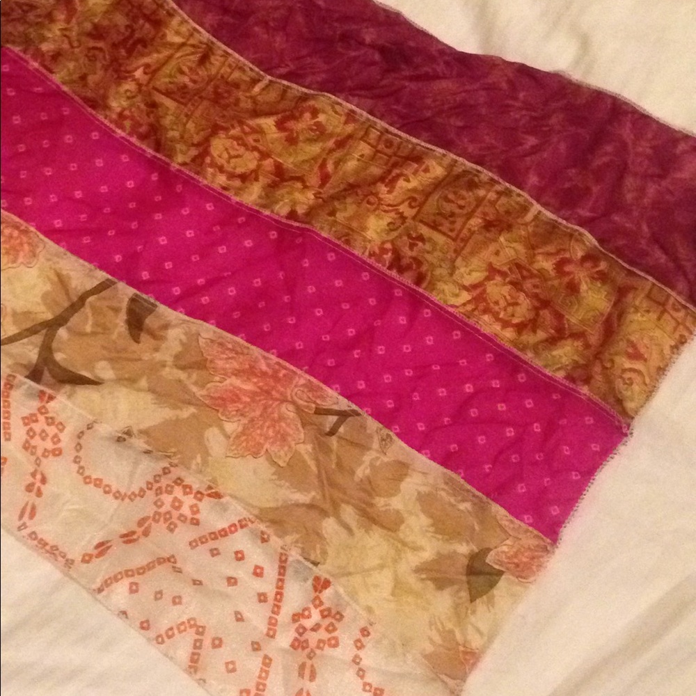 Scarf - Picture 2 of 5